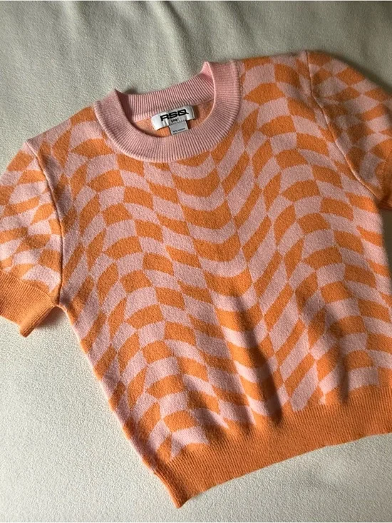 RSQ Pink & Orange Wavy Checker Knit Tee - Picture 2 of 4